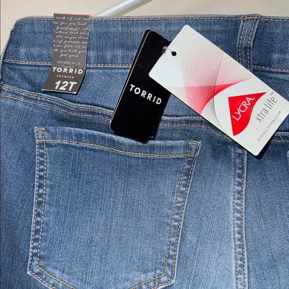 TORRID Women's Jeans Size 12 T Sky
High Skinny Heartthrob NWT - Picture 9 of 10